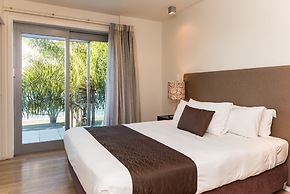 Sea Spray Suites