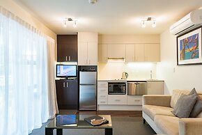 Sea Spray Suites