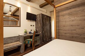 Best Western Maison B Hotel