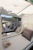 Best Western Maison B Hotel