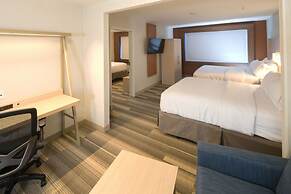Holiday Inn Express & Suites Chesterfield by IHG