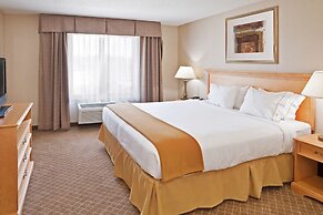 Holiday Inn Express & Suites Chesterfield by IHG