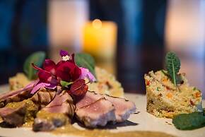 Natura Cabana Boutique Hotel & Spa