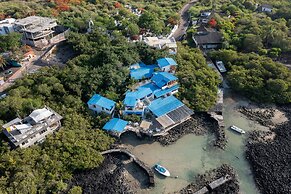Blu Galapagos Sustainable Waterfront Lodge