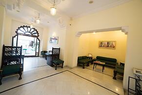 Garden Hotel
