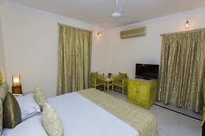 Garden Hotel