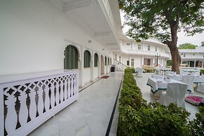 Garden Hotel