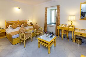 Garden Hotel