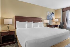 Best Western Plus Fredericton Hotel & Suites