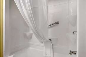 Best Western Plus Fredericton Hotel & Suites