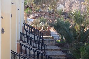Bedouin Moon Hotel