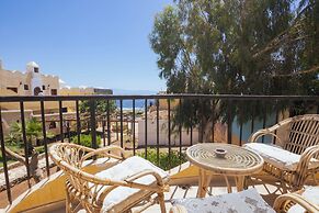 Bedouin Moon Hotel