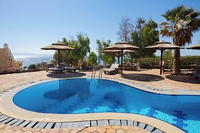 Bedouin Moon Hotel