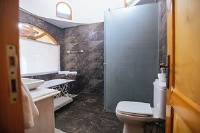 Bedouin Moon Hotel