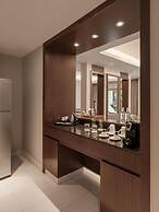 Dusit Thani LakeView Cairo