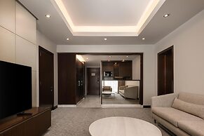 Dusit Thani LakeView Cairo