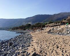 Cliffs Hotel