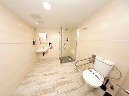 Hotel Zen Airport with Free shuttle