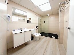 Hotel Zen Airport with Free shuttle