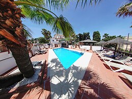 Hotel Zen Airport with Free shuttle
