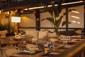 Hotel Zen Airport with Free shuttle