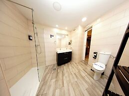 Hotel Zen Airport with Free shuttle