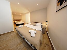 Hotel Zen Airport with Free shuttle