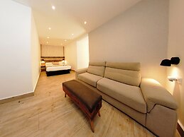 Hotel Zen Airport with Free shuttle