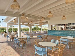 Serenusa Resort