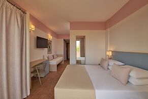 Serenusa Resort