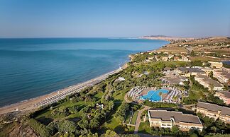 Serenusa Resort