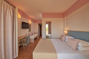 Serenusa Resort