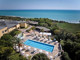 Serenusa Resort