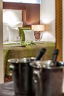 Hotel Cubix