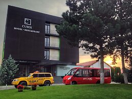 Hotel Cubix