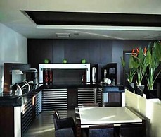 Hotel Cubix