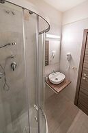 Hotel Cairoli