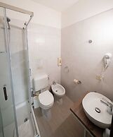 Hotel Cairoli