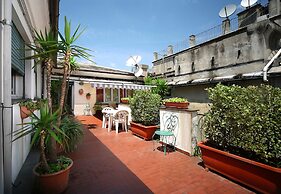 Hotel Cairoli
