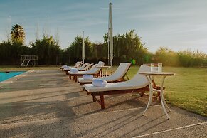 Limari Hotel