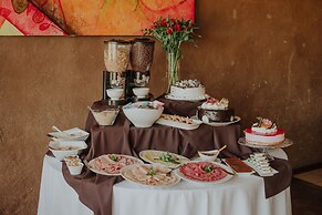 Limari Hotel