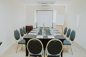 Limari Hotel