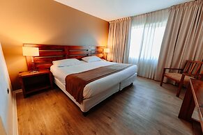 Limari Hotel