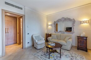 Hotel Petra Bianca