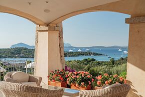 Hotel Petra Bianca