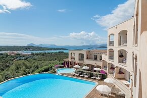 Hotel Petra Bianca