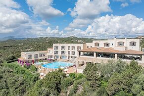 Hotel Petra Bianca