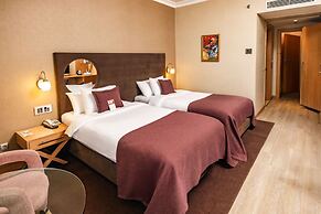 WOW Airport Hotel