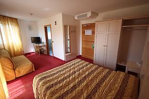 Nature Bio Hotel Elite