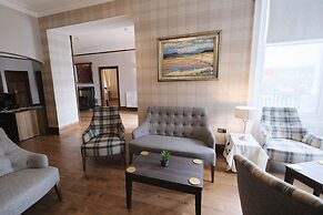 Fife Lodge